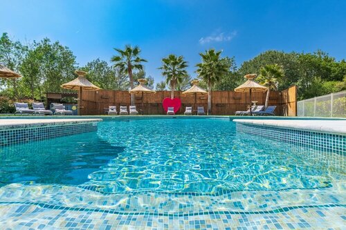 Гостиница Hotel Les Bastides St Paul в Сен-Поль-де-Вансе
