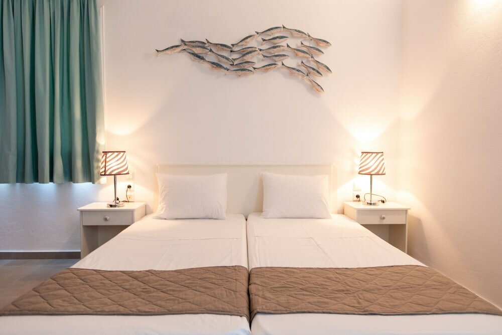 Фото Iris Skiathos