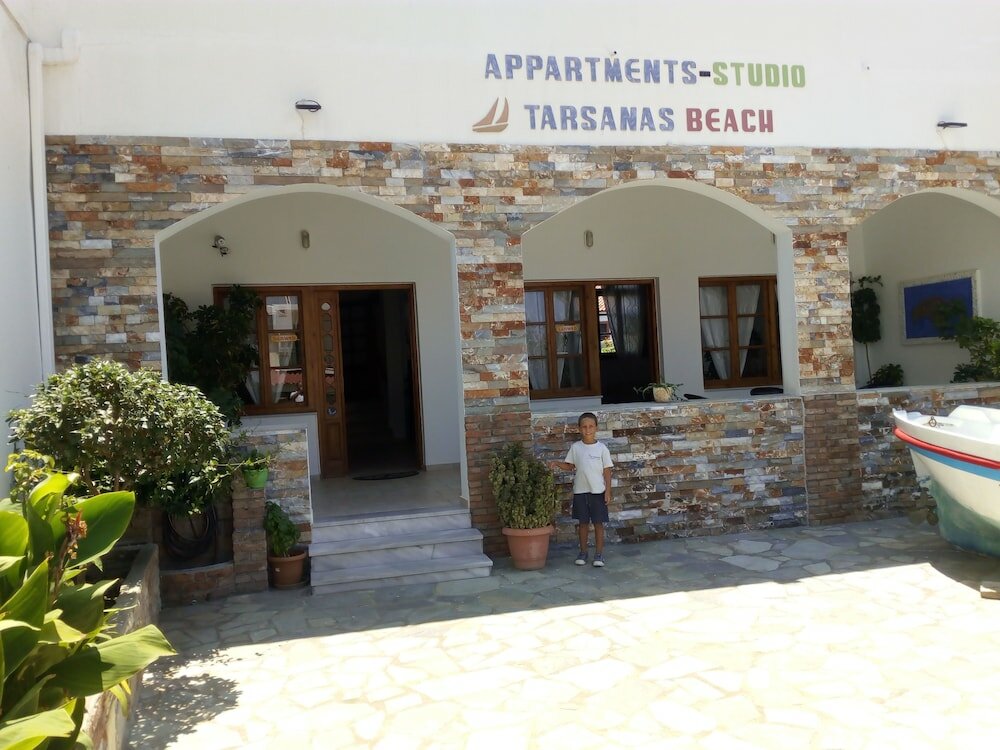 Фото Tarsanas Apartments