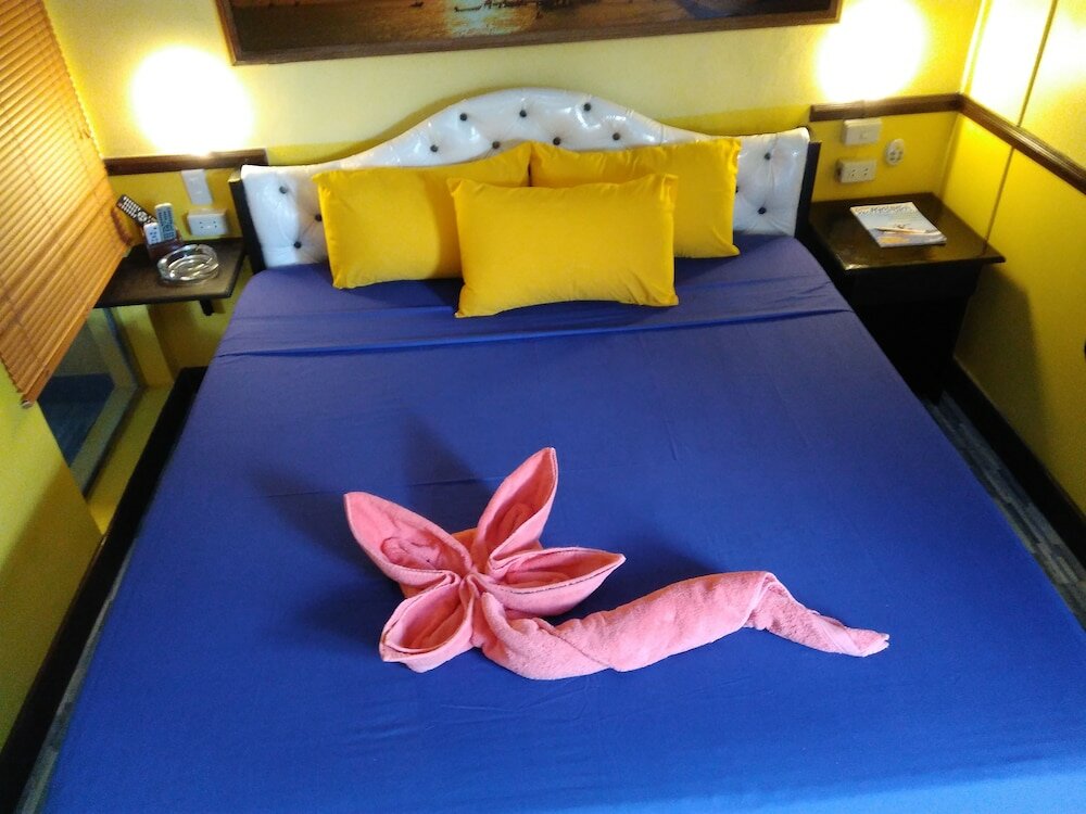 Фото Mango's Beachfront Resort