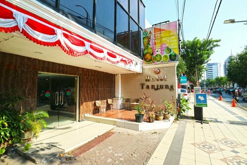 Гостиница Tanjung в Сурабае