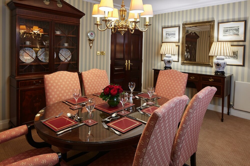 Фото Cheval Thorney Court