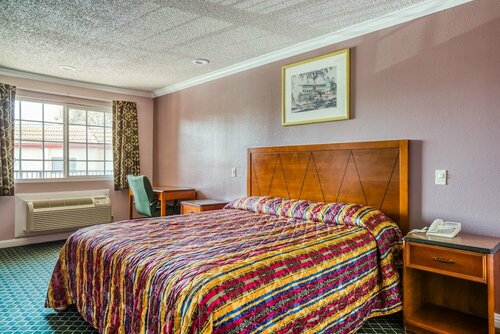 Гостиница Passport Inn Whittier в Уитьере