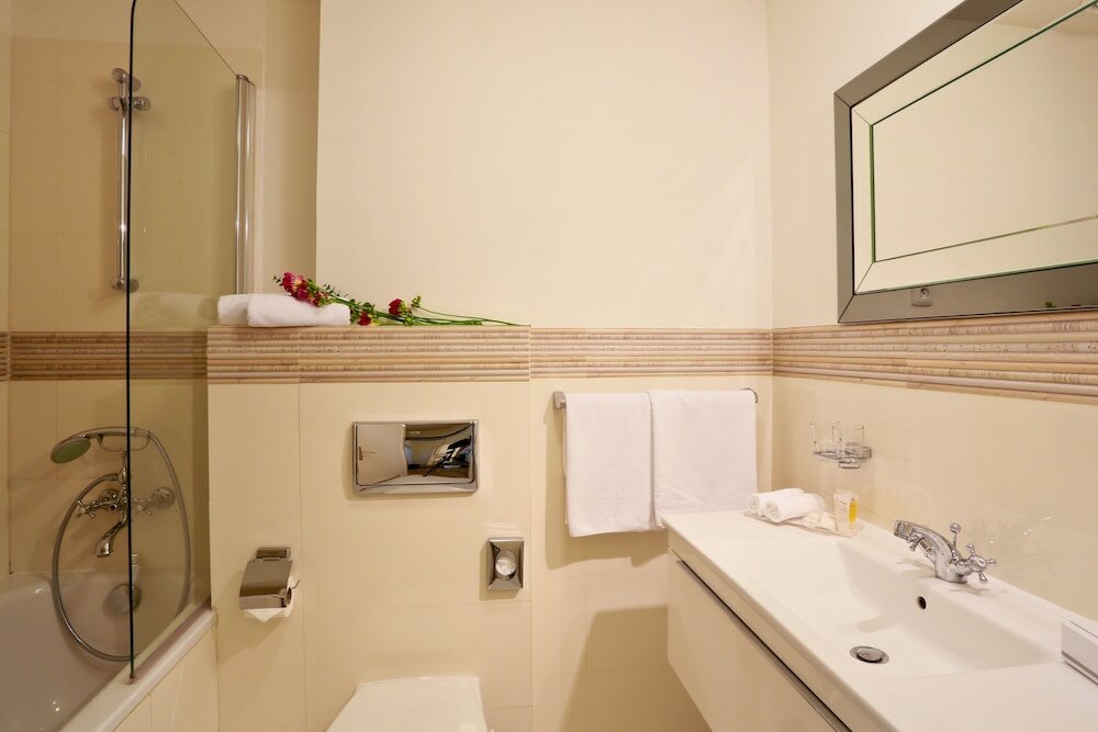 Фото Elysee Apartments