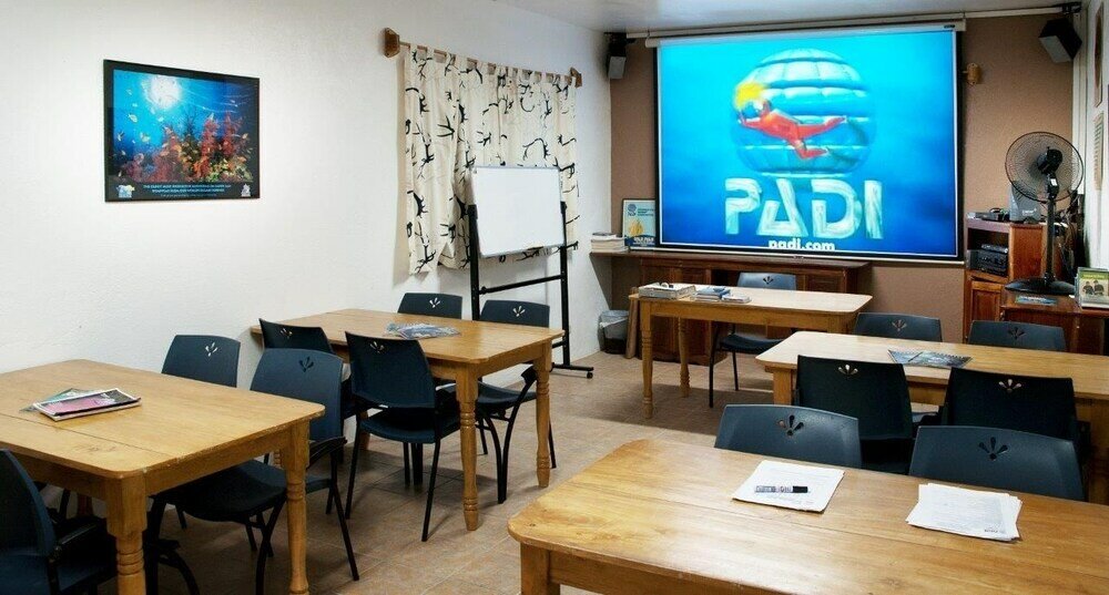 Фото Easy Diving and Beach Resort