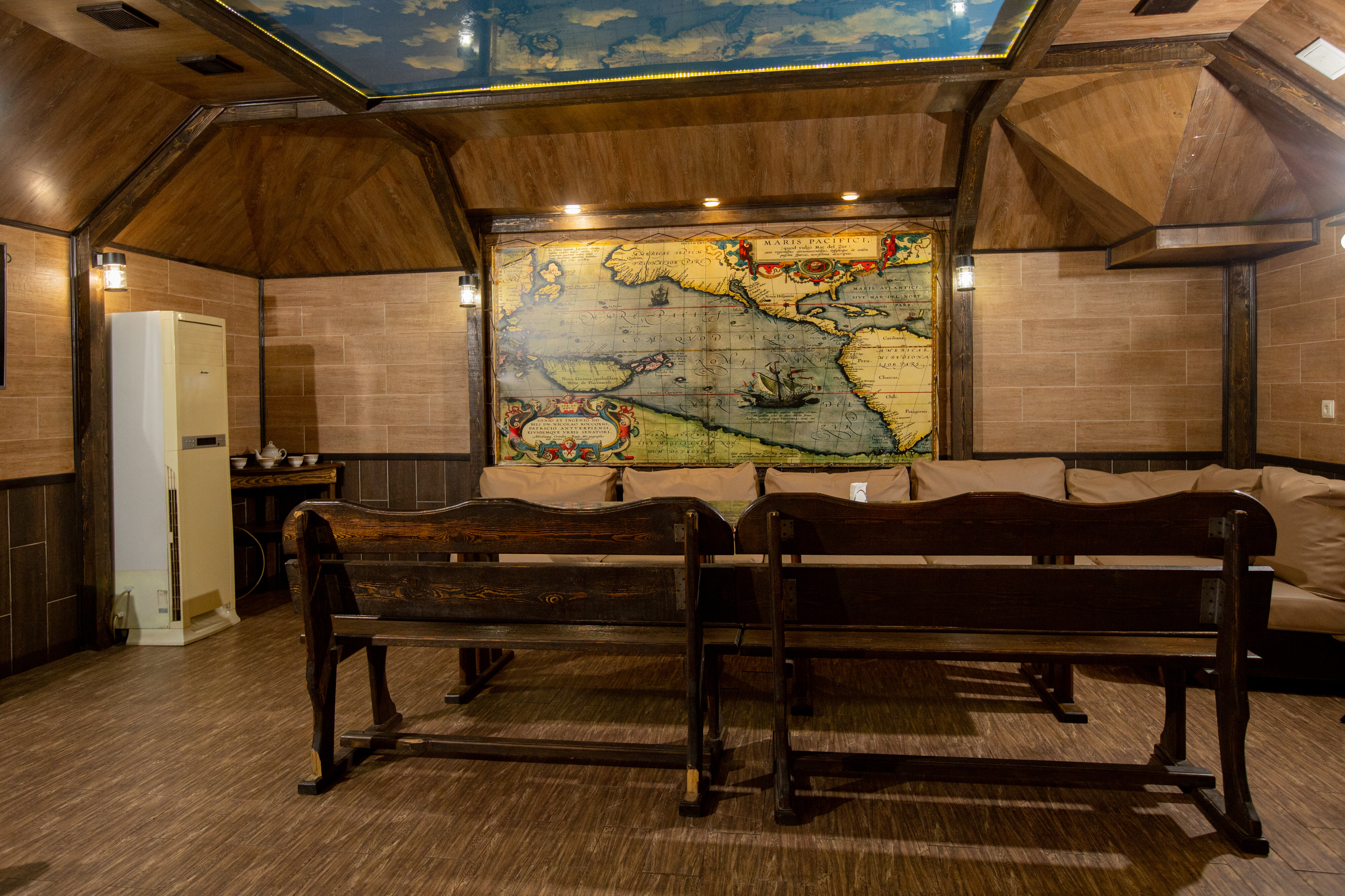 Фото Флагман