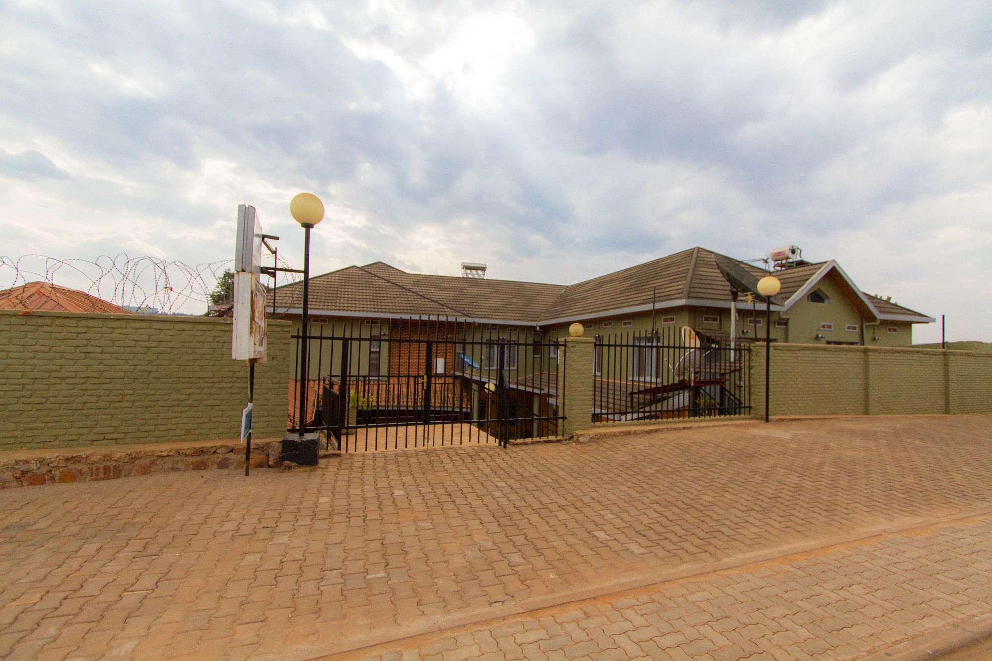 Фото Kings Hospitality Centre