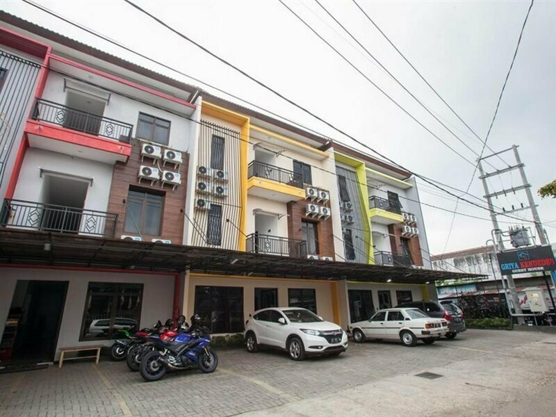 Hotel RedDoorz near Taman Krida Budaya Malang, Malang, photo