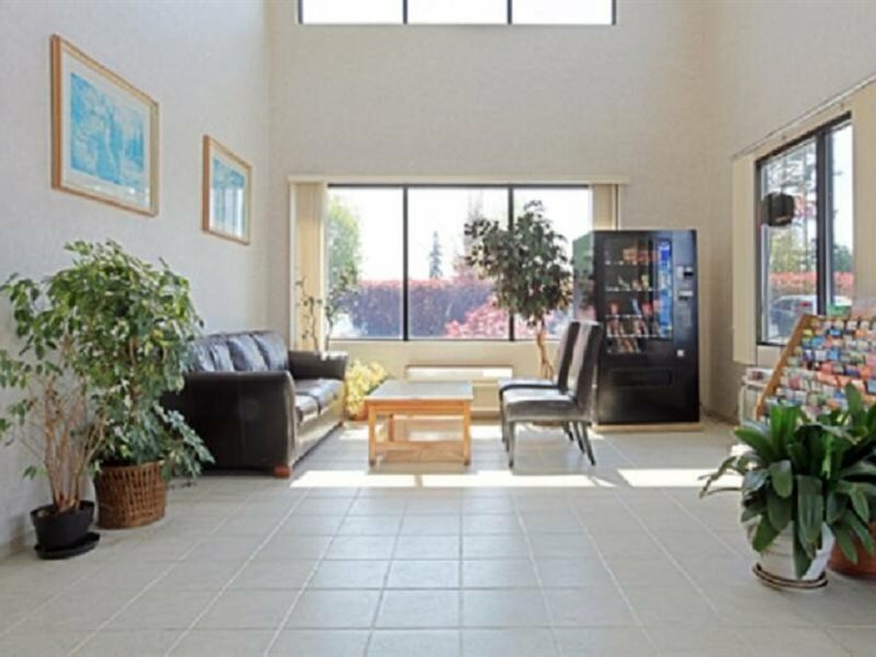 Фото Americas Best Value Inn Edmonds Seattle N