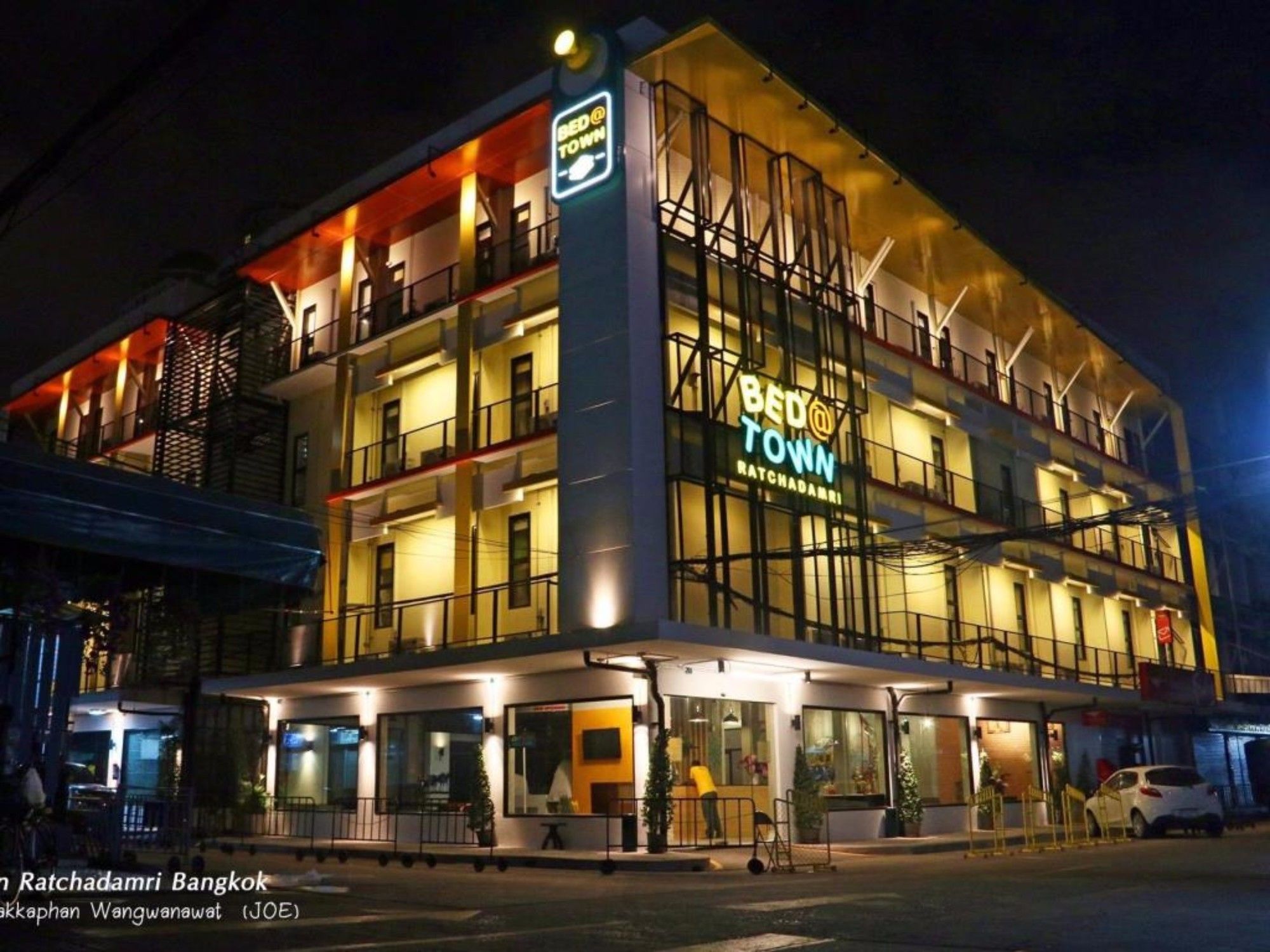 Фото отеля 1