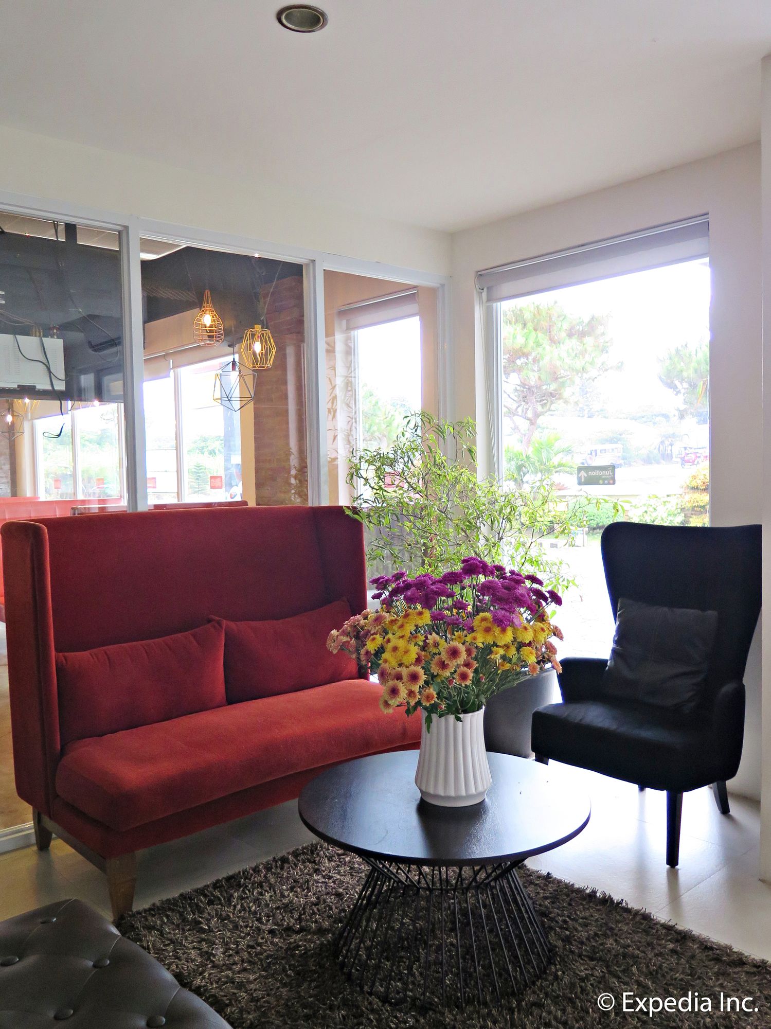 Фото Capital O 642 The Junction Tagaytay