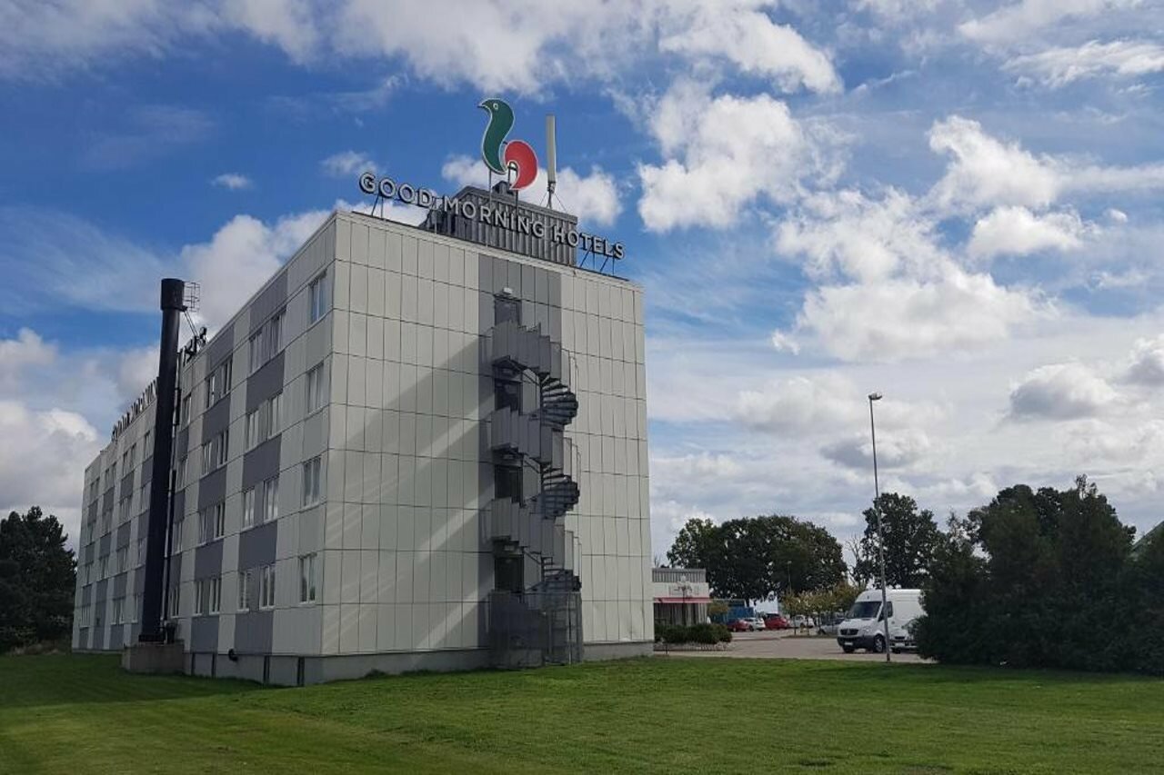 Фото отеля 1