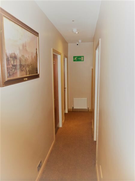 Фото Lancaster Court Hotel