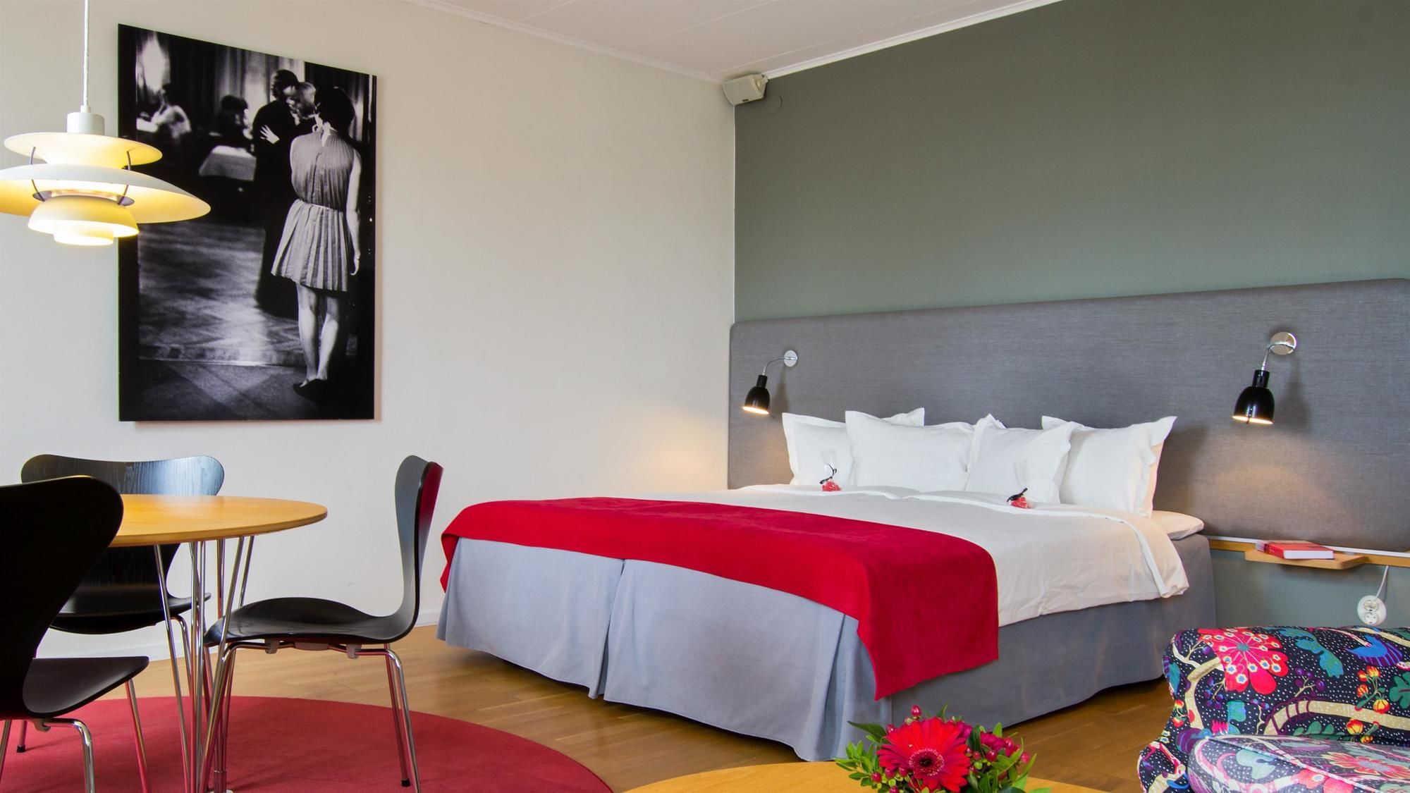 Фото Hotel Bishops Arms Strängnäs