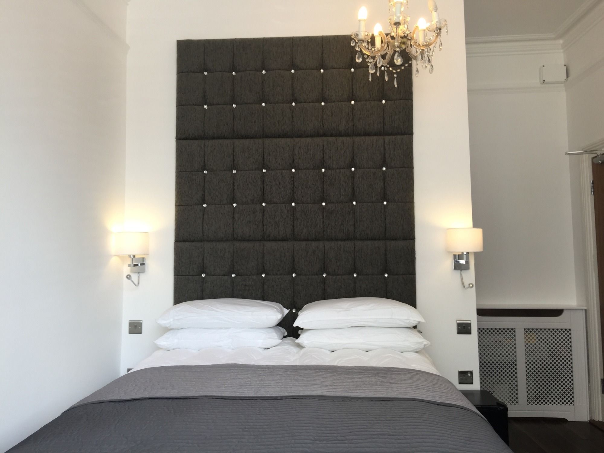 Фото Brighton Inn Boutique Guest Accommodation