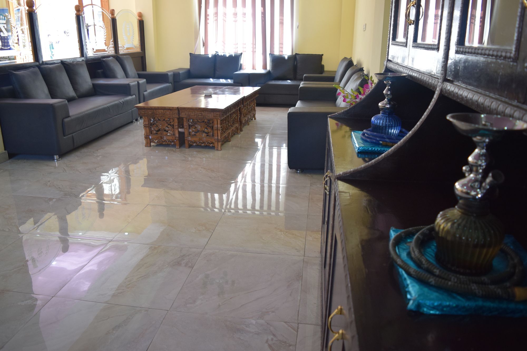 Фото Zojila Residency