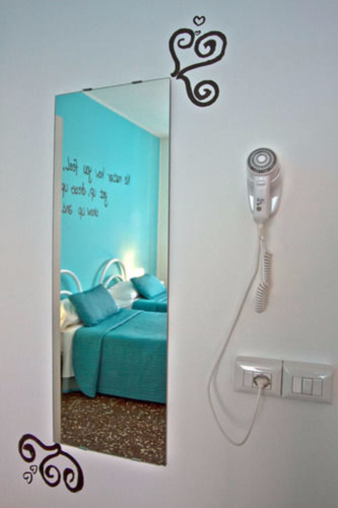 Фото I Am Here - Gioia 71