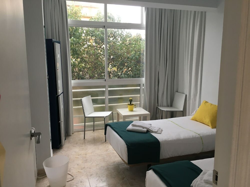 Фото La Moraga De Poniente Málaga Hostel