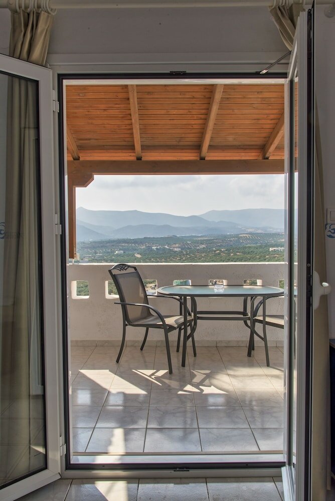 Фото Castri Village Hotel