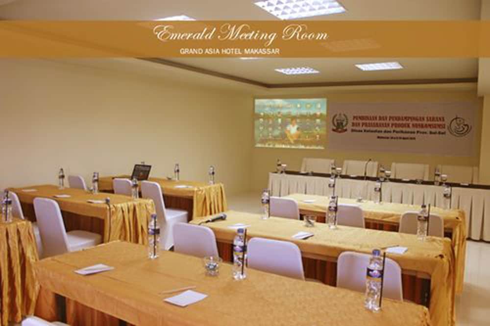 Фото Grand Asia Hotel