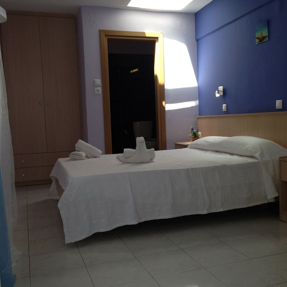 Фото Zefyros Hotel