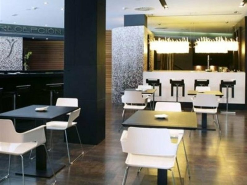 Фото Hotel Silken Gran Teatro Burgos