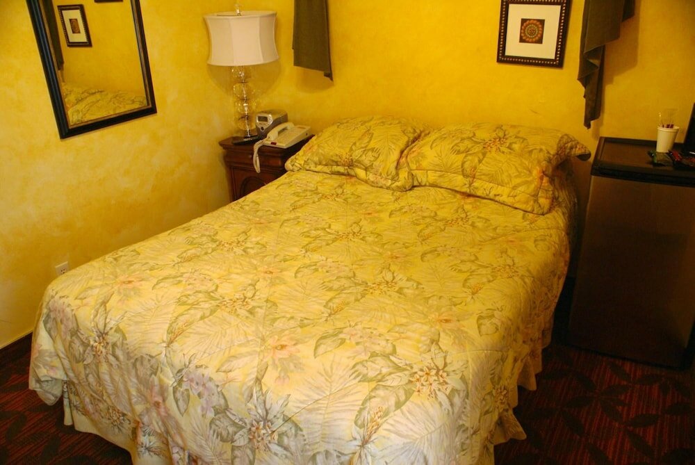 Фото Fitzgerald Hotel