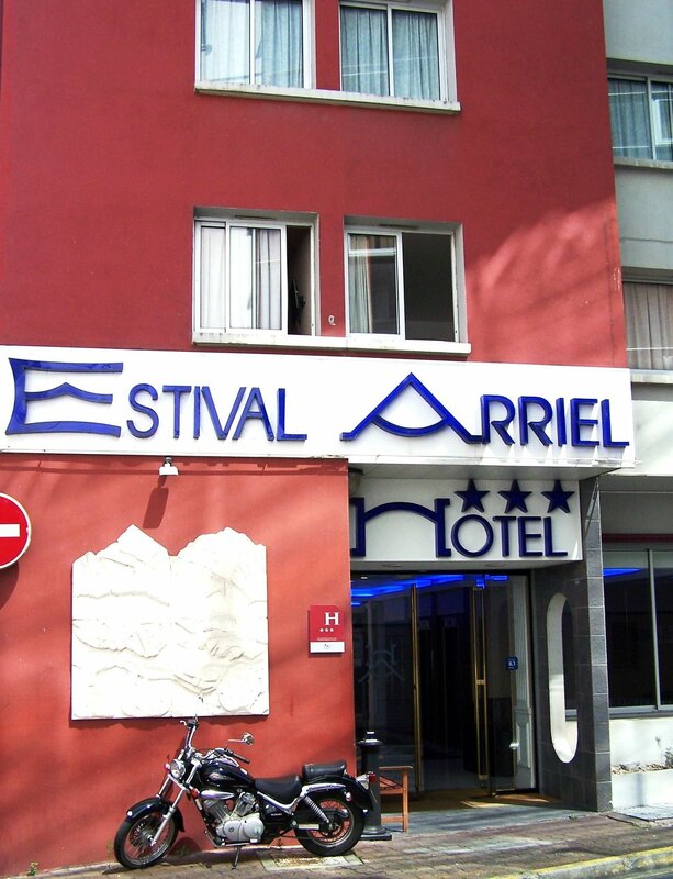 Гостиница Hôtel Estival Arriel в Лурде