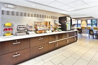 Фото Holiday Inn Express Boston - Waltham, an Ihg Hotel