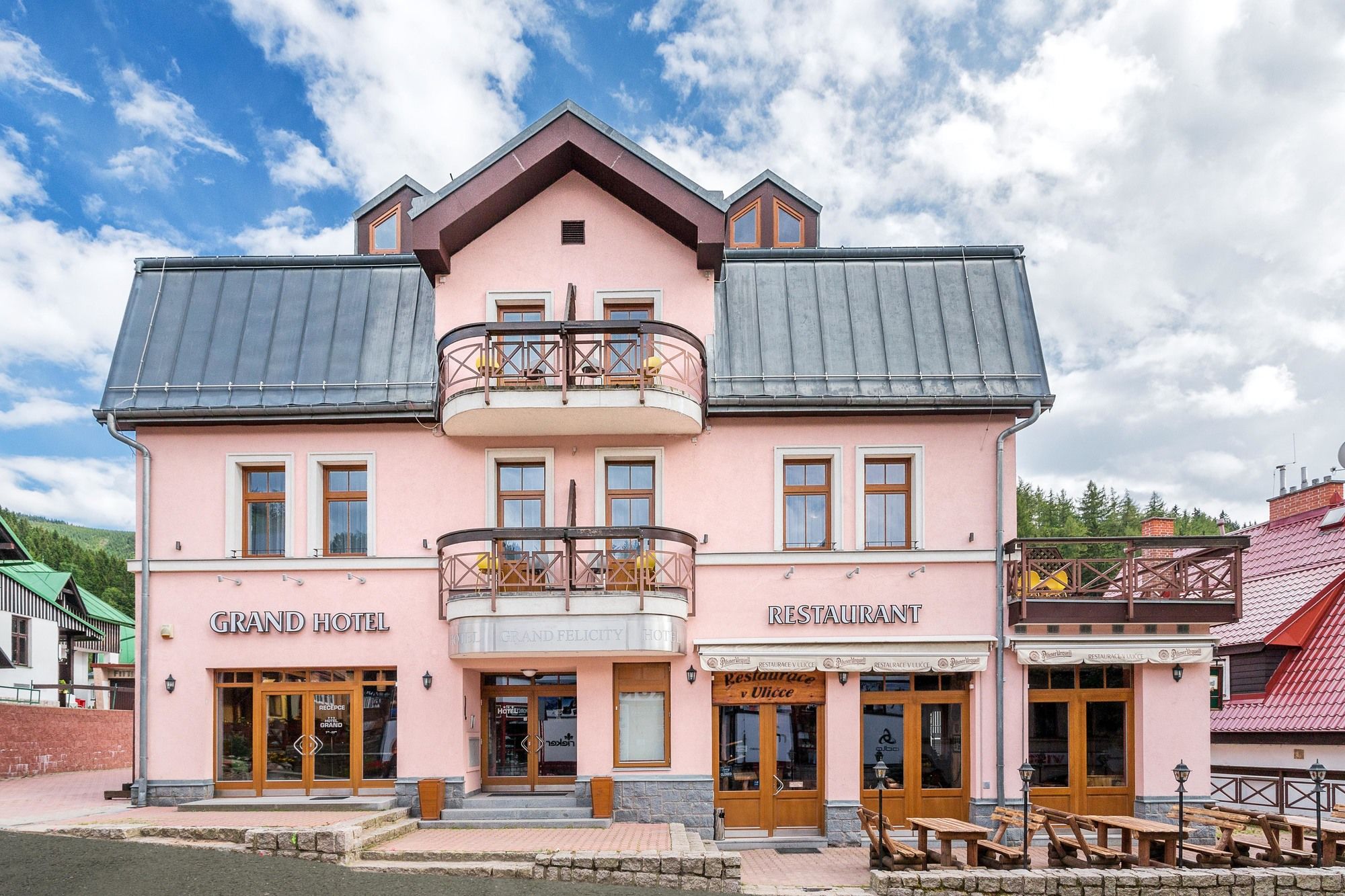 Фото Hotel Grand