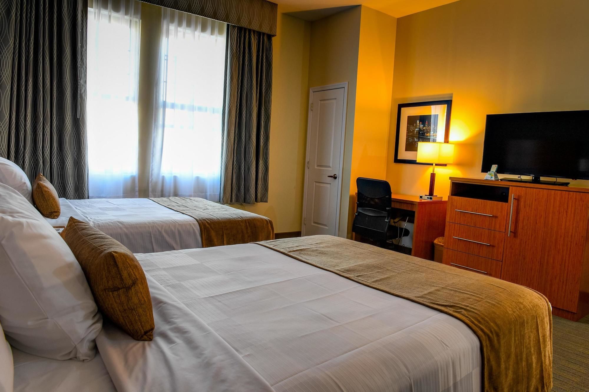 Фото Best Western Plus Philadelphia Convention Center Hotel