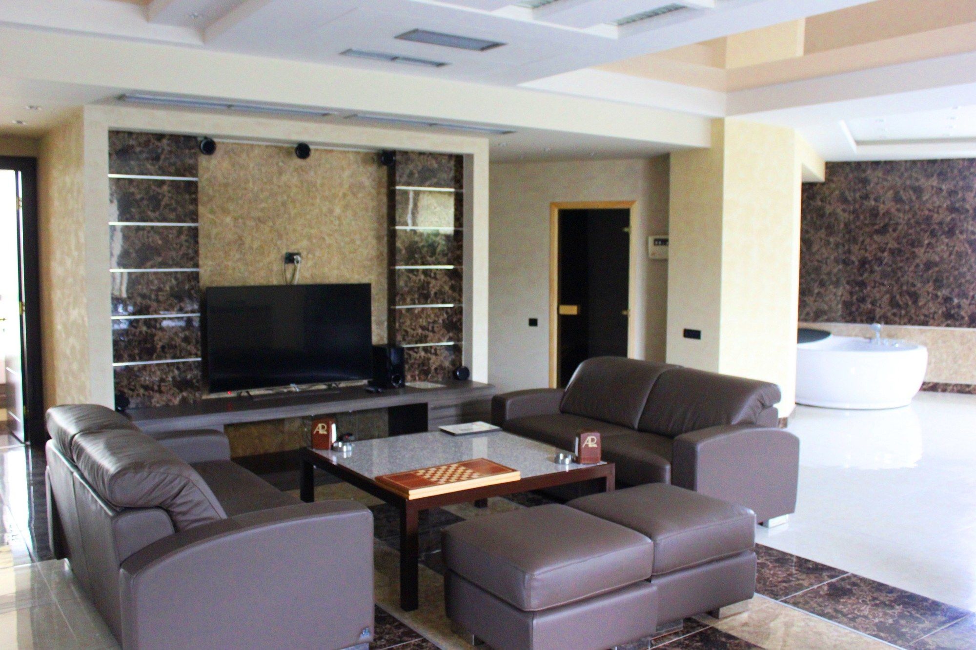 Фото Аван Плаза