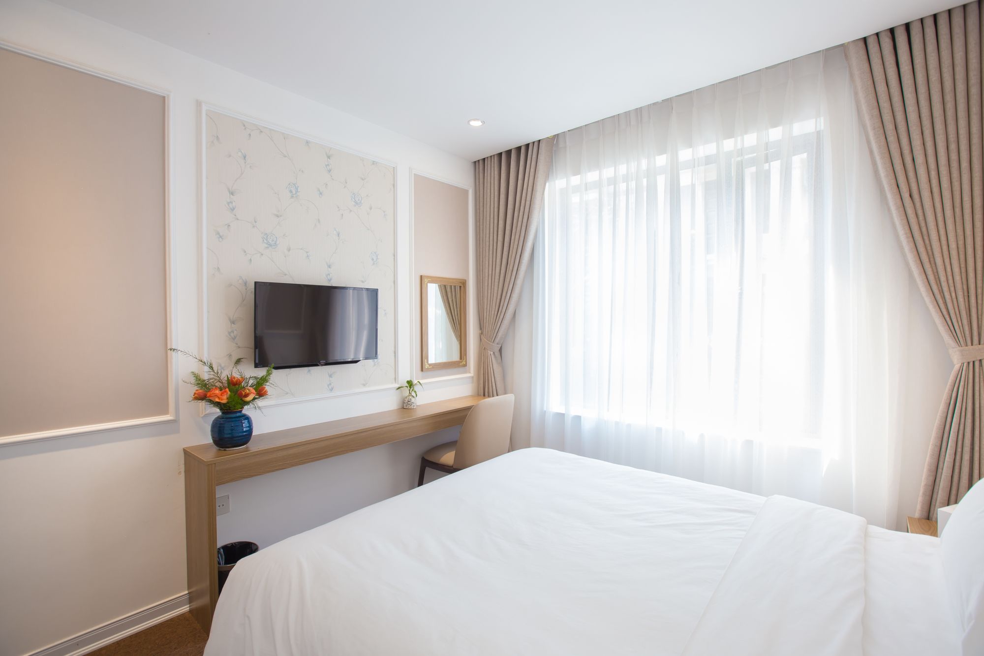 Фото Vyhouse Hanoi Hotel