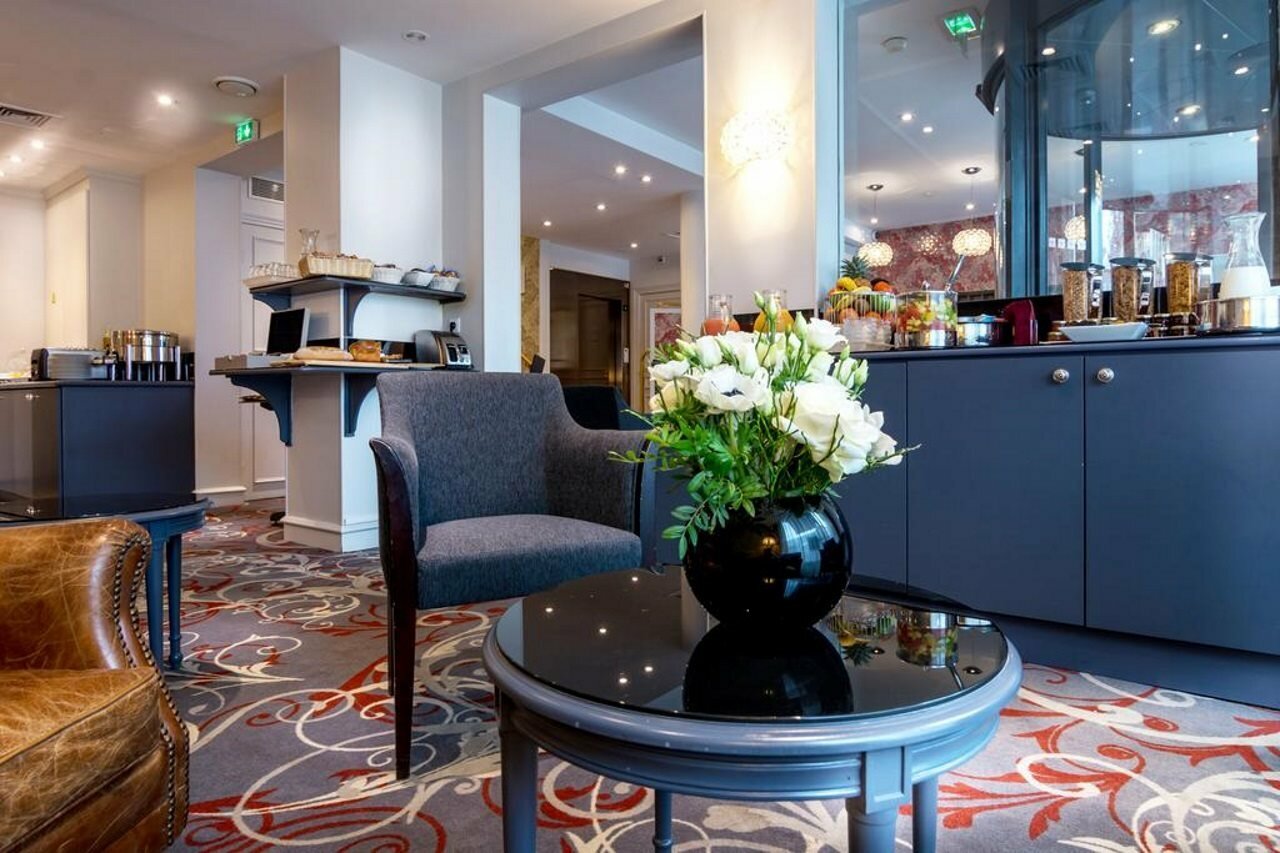 Фото Madeleine Plaza