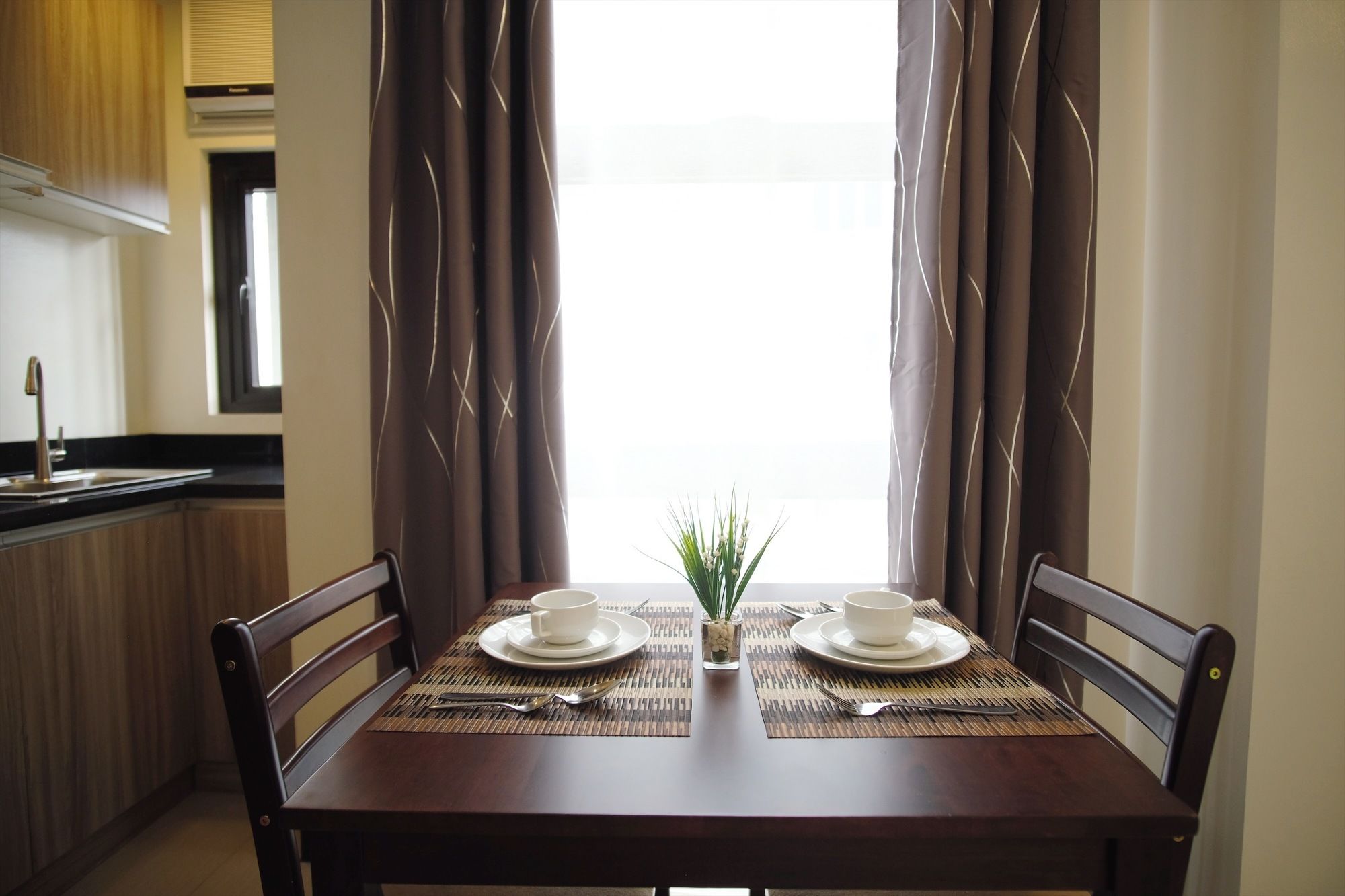 Фото Artemis Place Makati Hotel