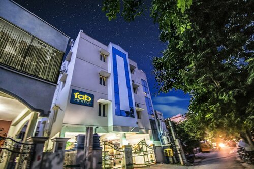 Fabhotel Aditya Yatri Nivas