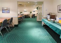 Фото Coastal Inn Dartmouth