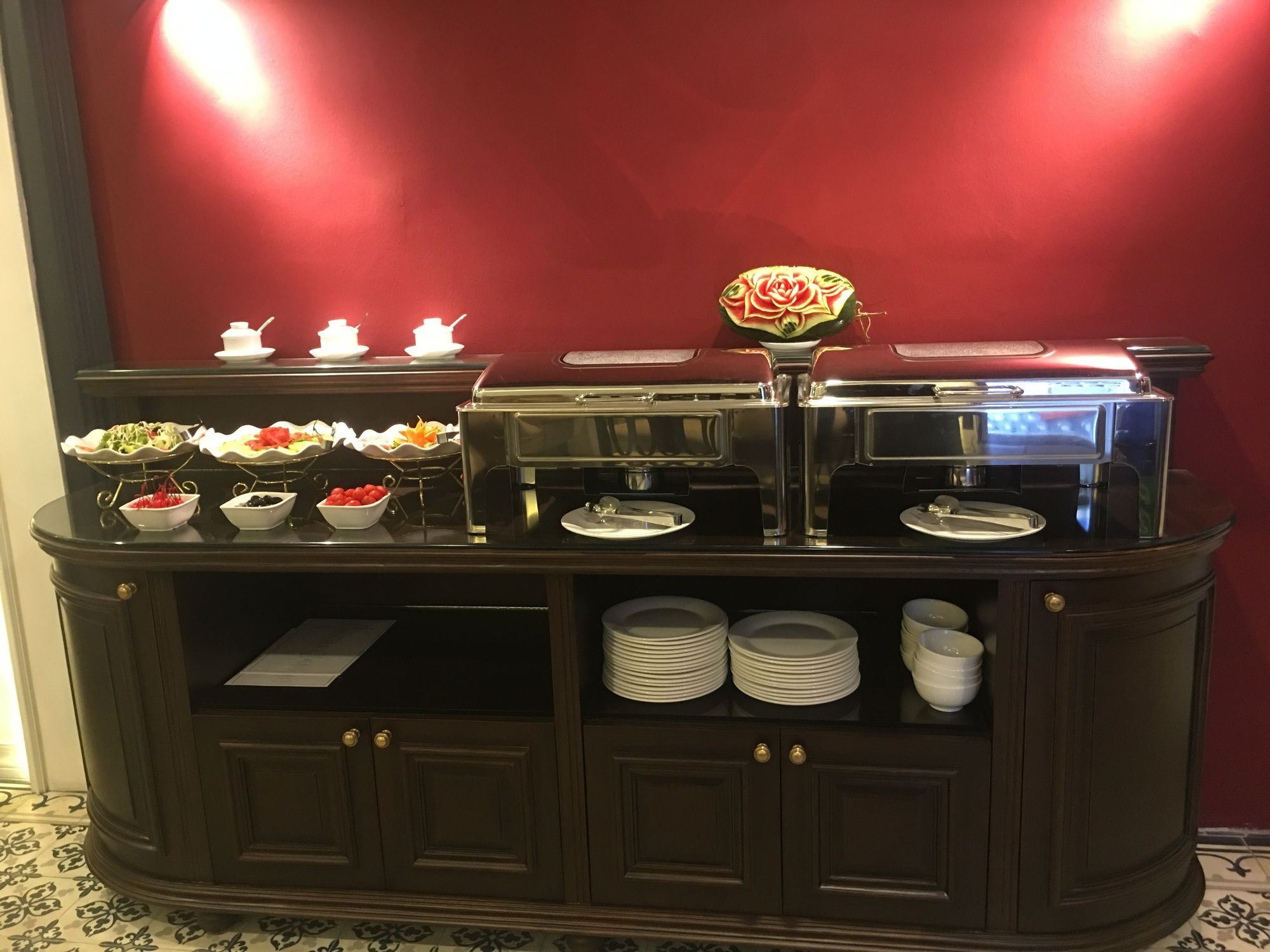 Фото Golden Rooster Hotel