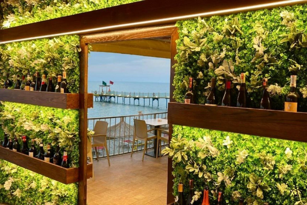 Фото Aragosta Hotel & Restaurant