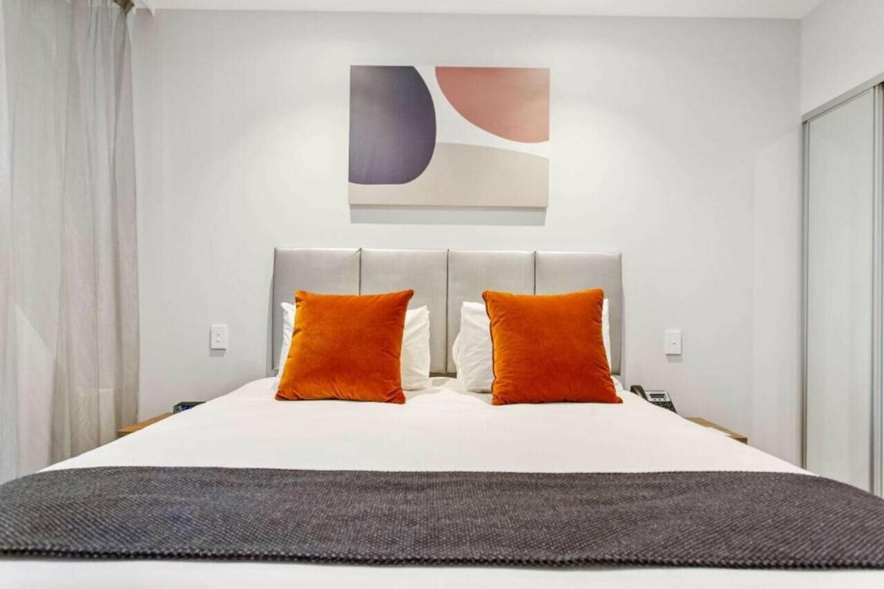 Фото Ramada by Wyndham Newmarket Auckland