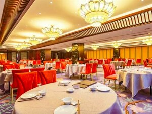 Гостиница Riverside International Hotel