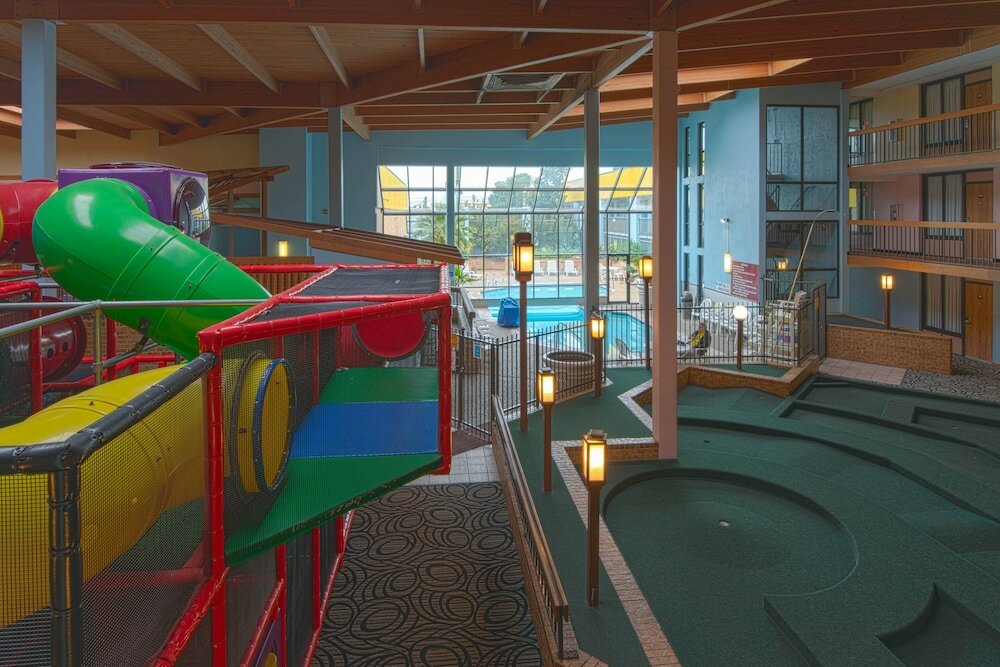 Фото Mcm Grande Hotel FunDome Odessa