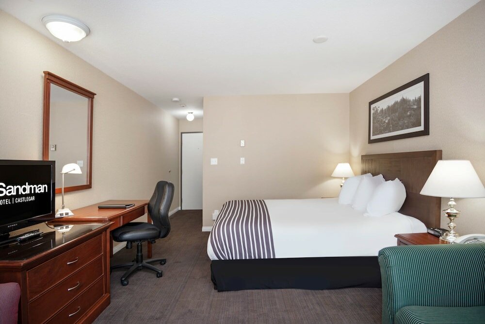 Фото Sandman Hotel Castlegar