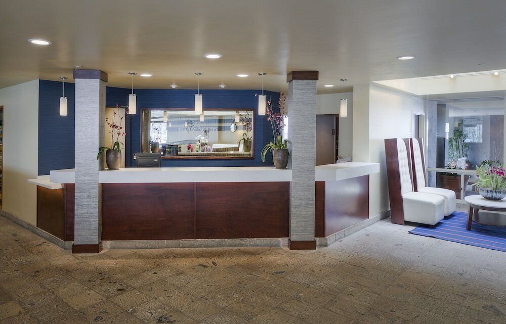 Фото Bay Club Hotel & Marina