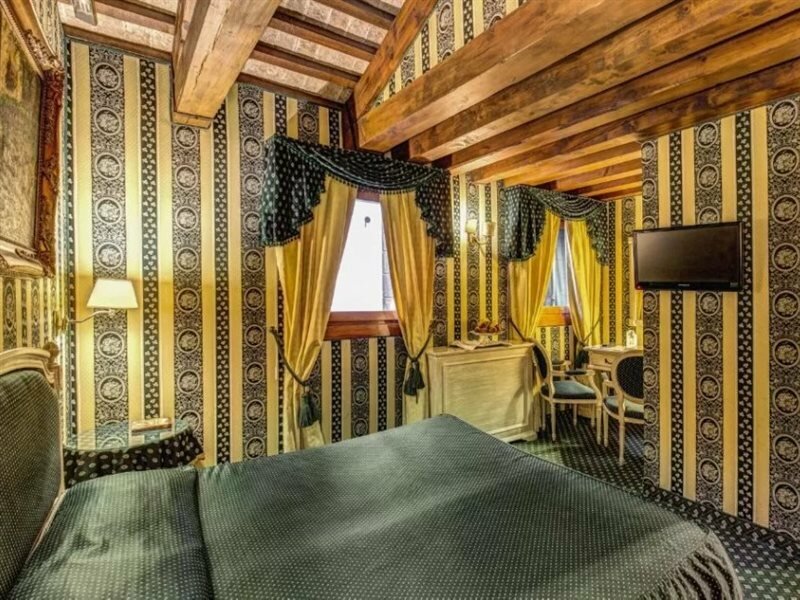 Фото Relais Piazza San Marco