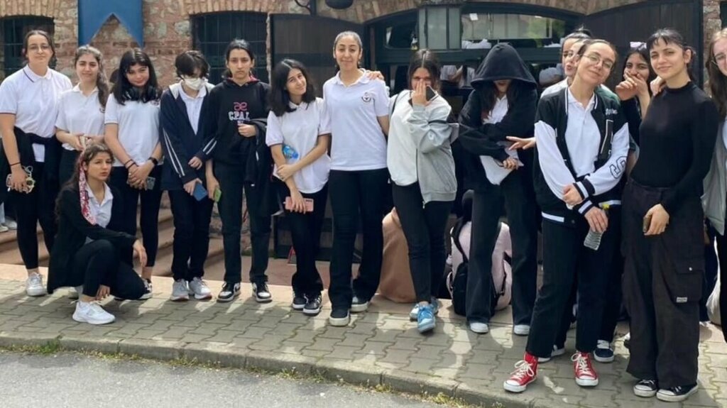 Lyceum Ayshe Ege Multi-Program Anatolian High School, Istanbul, photo