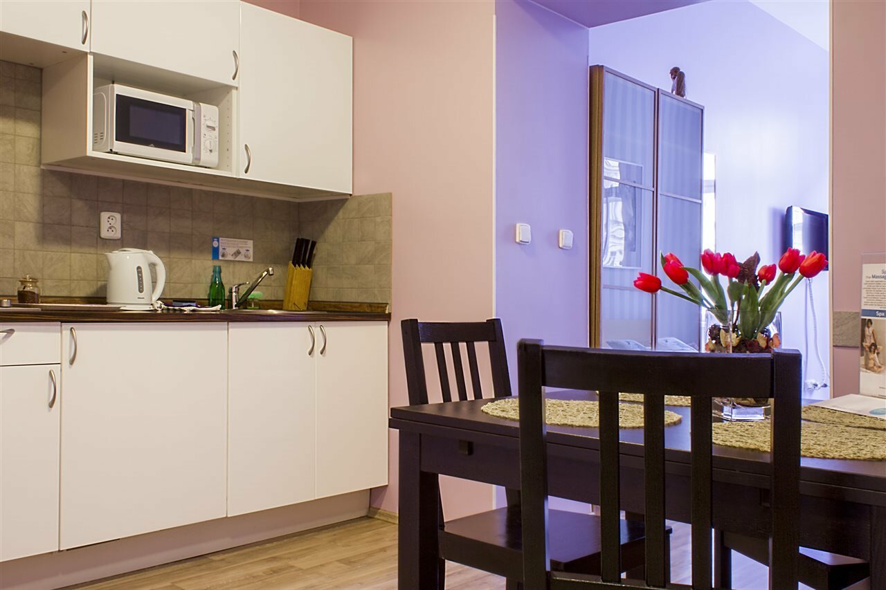 Фото Royal Court Apartments