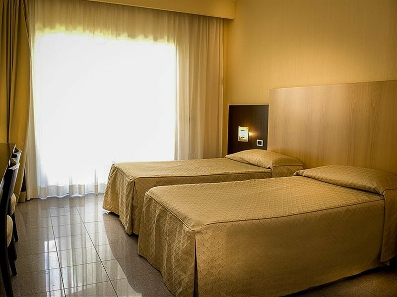 Фото Albergo Mediterraneo