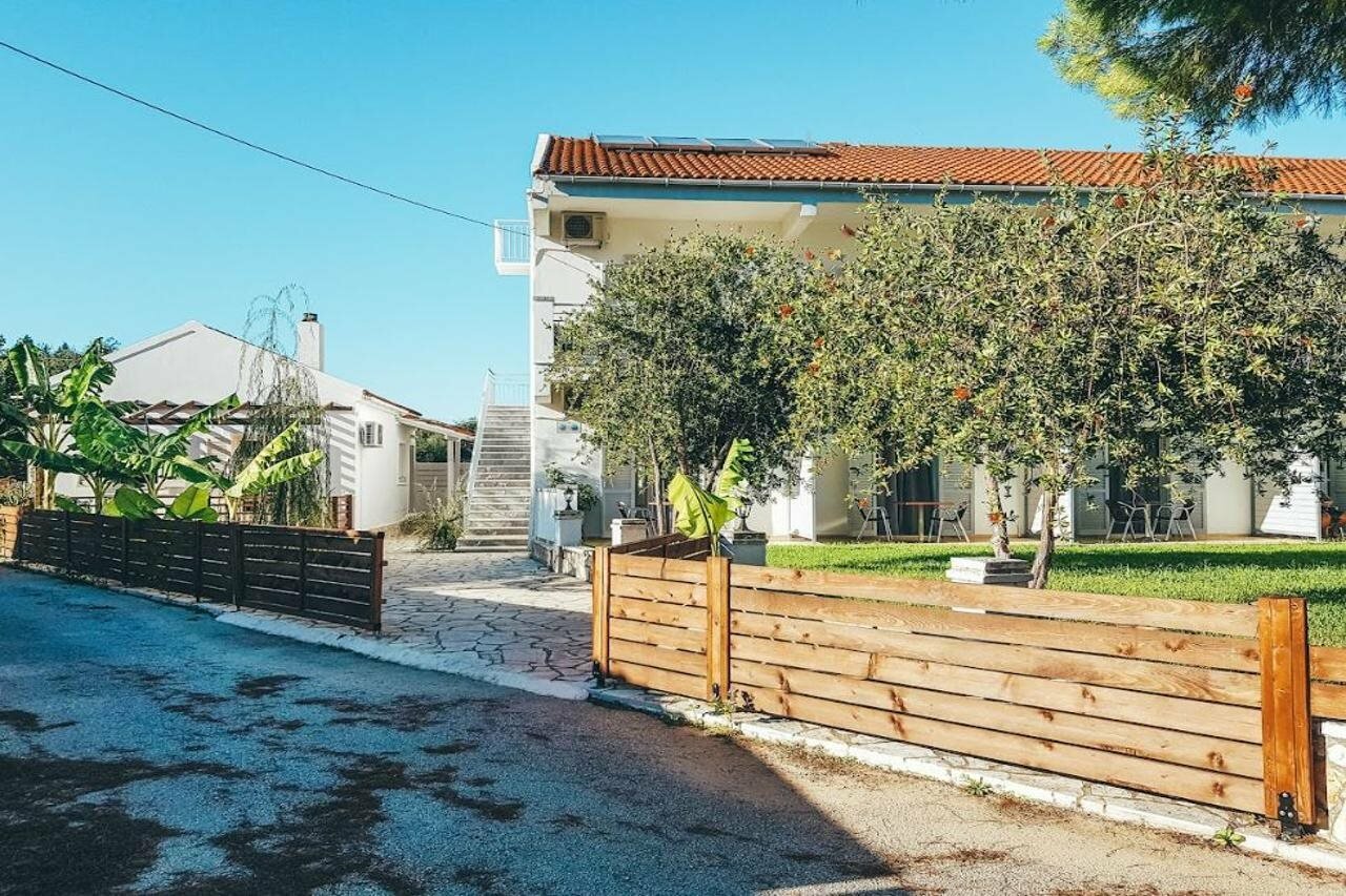 Фото Three Seasons Resort