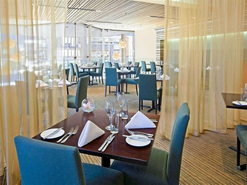 Фото Novotel Queenstown Lakeside